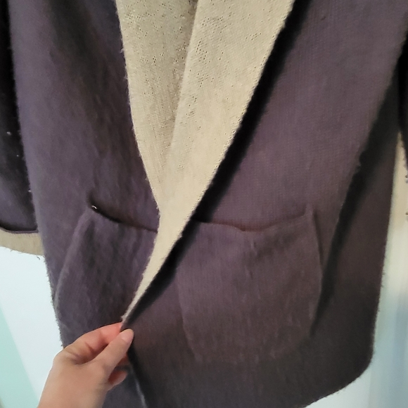 Soft and warm wrap like coat with hood - Picture 2 of 7